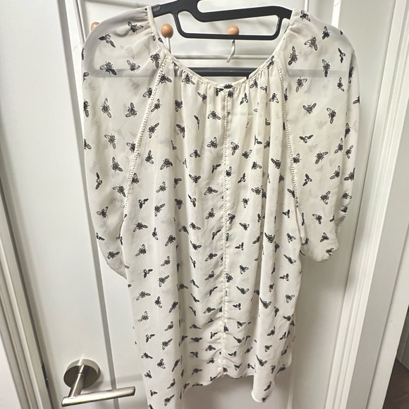 Two by Vince Camino tie-front bee blouse (Large) - Picture 2 of 4